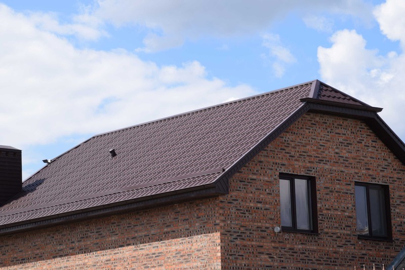 how long do metal roofs last